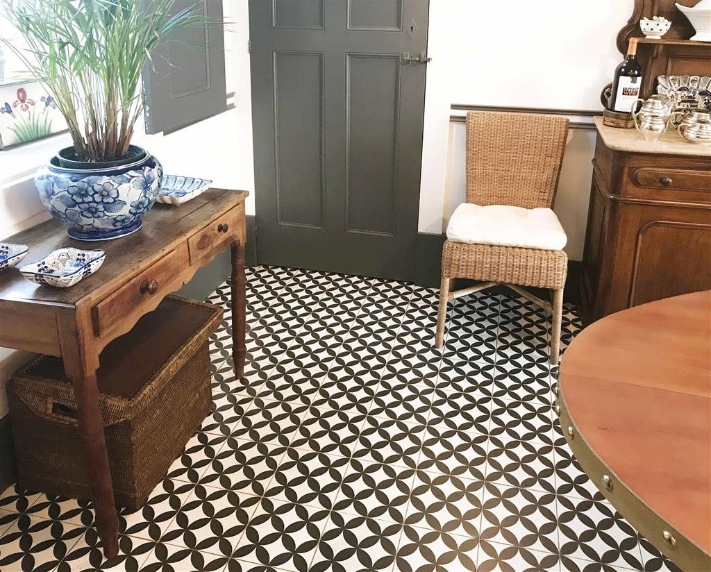 Kerion Neocim Classic Fleur Noir 20x20 Décor thumbnail 3