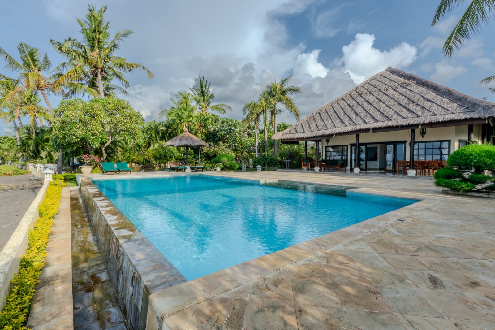 Villa Bunga Melati, frame 1